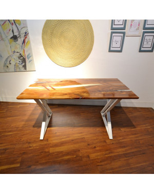 Epoxy Resin Dining Table With Metal Legs