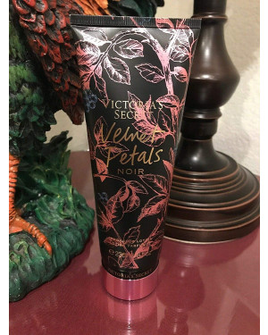Victoria's Secret Velvet Petals Noir Fragrance Body Lotion-236ml